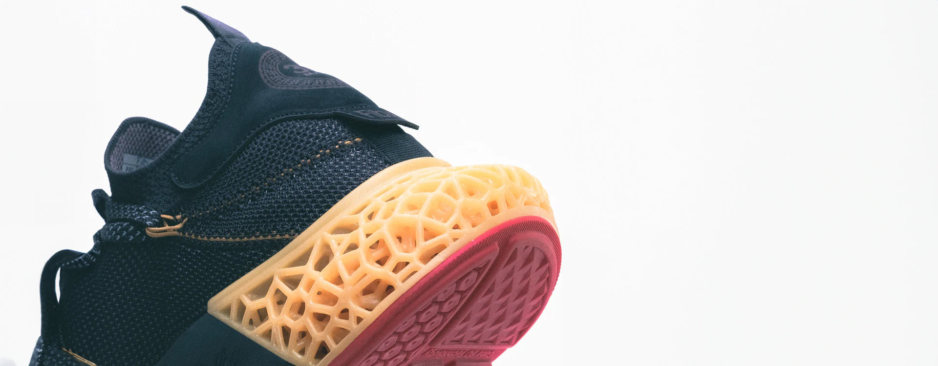 Avanço no Calçado Esportivo: Conheça o Tênis Fiber 3D Maxis