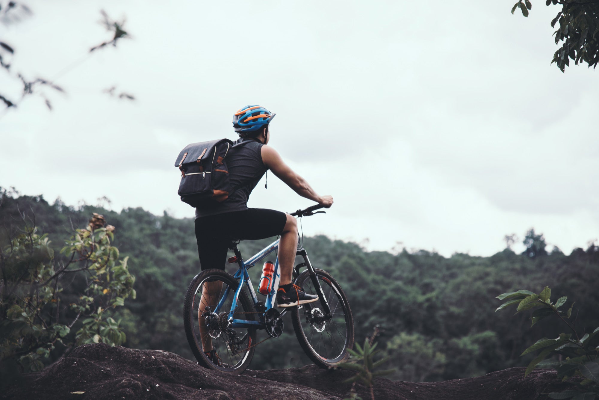 Fazer bicicleta engrossa as pernas?