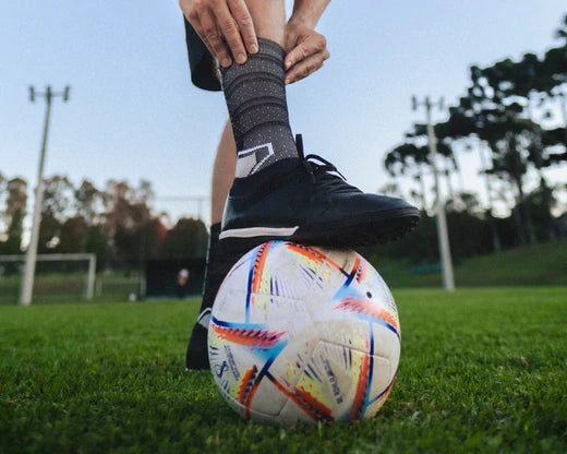 Para que servem as meias antiderrapantes no futebol