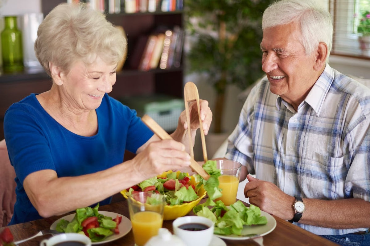 Nutrição para idosos: Promovendo uma alimentação | Fiber