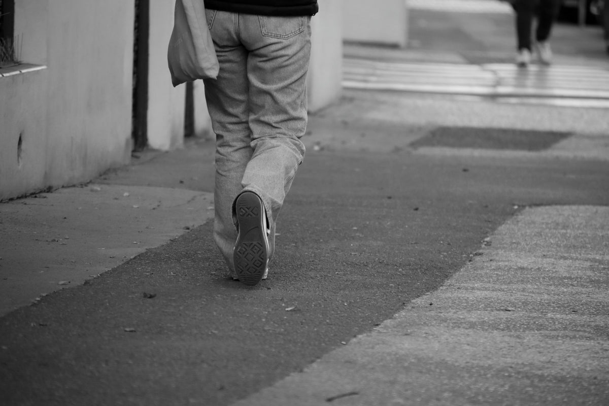 O Tênis Minimalista Casual Fiber Fly Recovery: Conforto e Estilo Simplificado