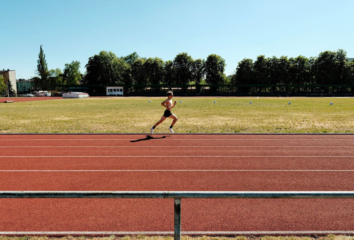 Guia Definitivo de Tênis de Corrida para Iniciantes: Conheça a Sapatilha Fiber Training