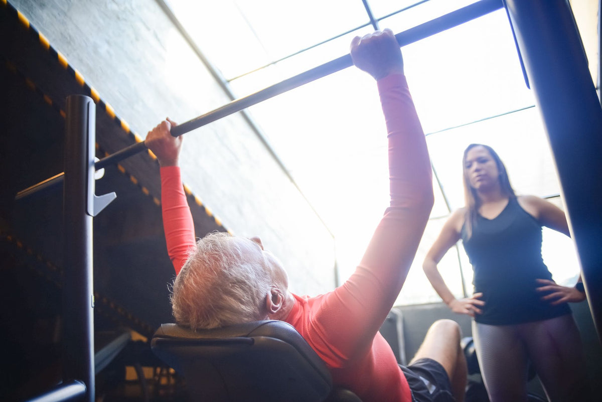 Musculação para Idosos: Melhore a Saúde e a Força na Terceira Idade com Segurança e Eficácia