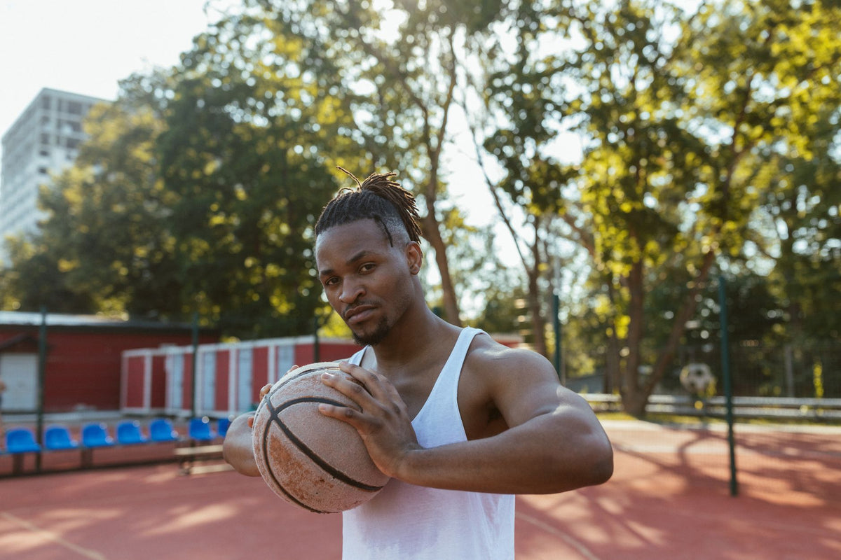 Ganhando o Jogo: Transforme seu Desempenho com Treino de Força para Basquetebolistas