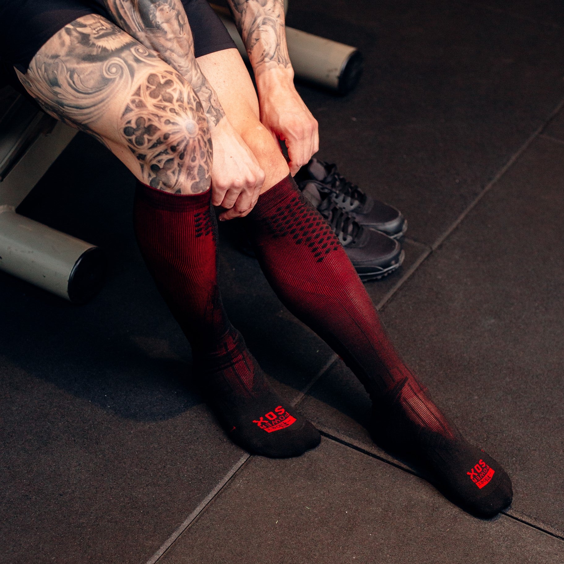 PRETO/VERMELHO